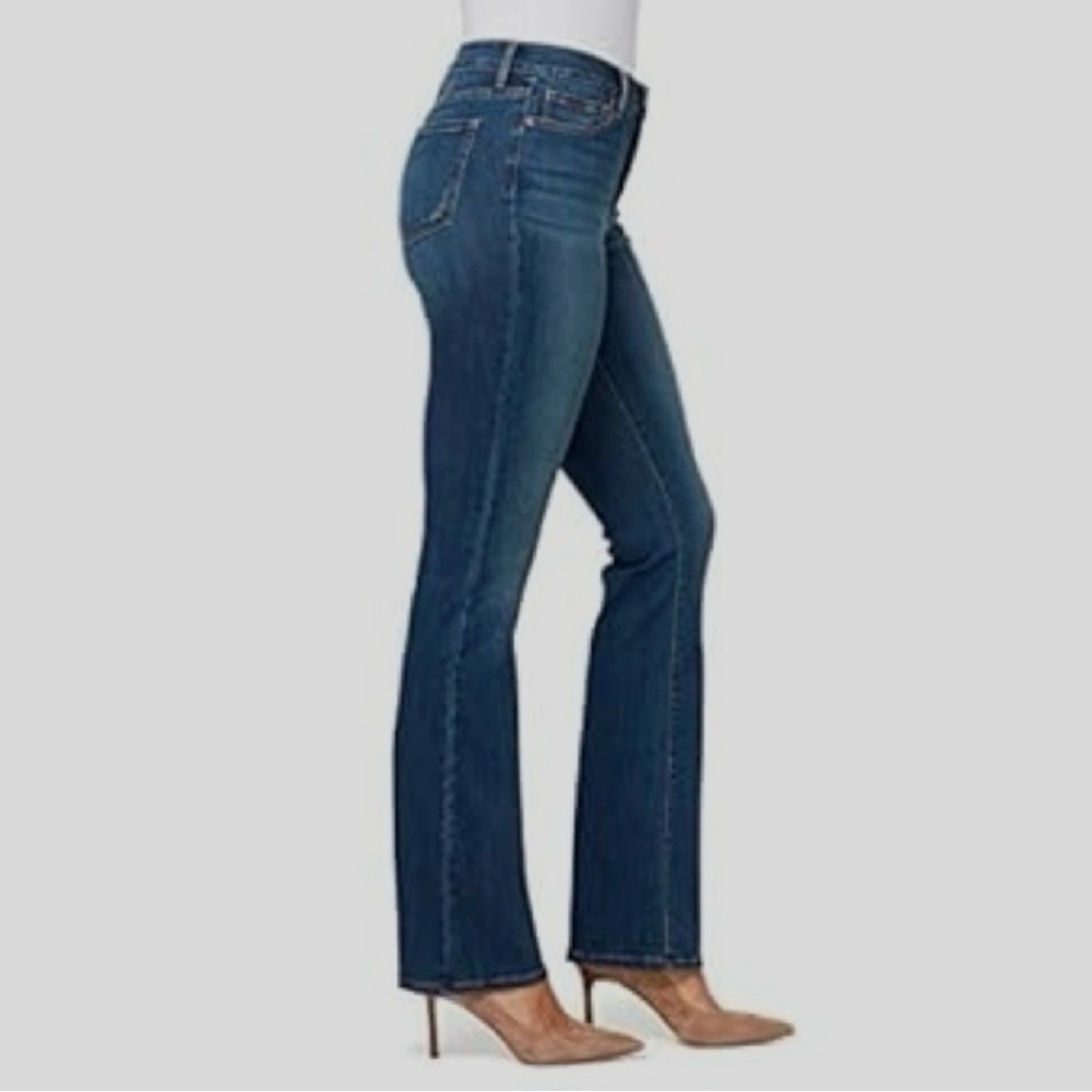 Nine West High-Rise Gramercy Curvy Straight-Leg  Light-Wash Blue Denim Jeans - Picture 7 of 13